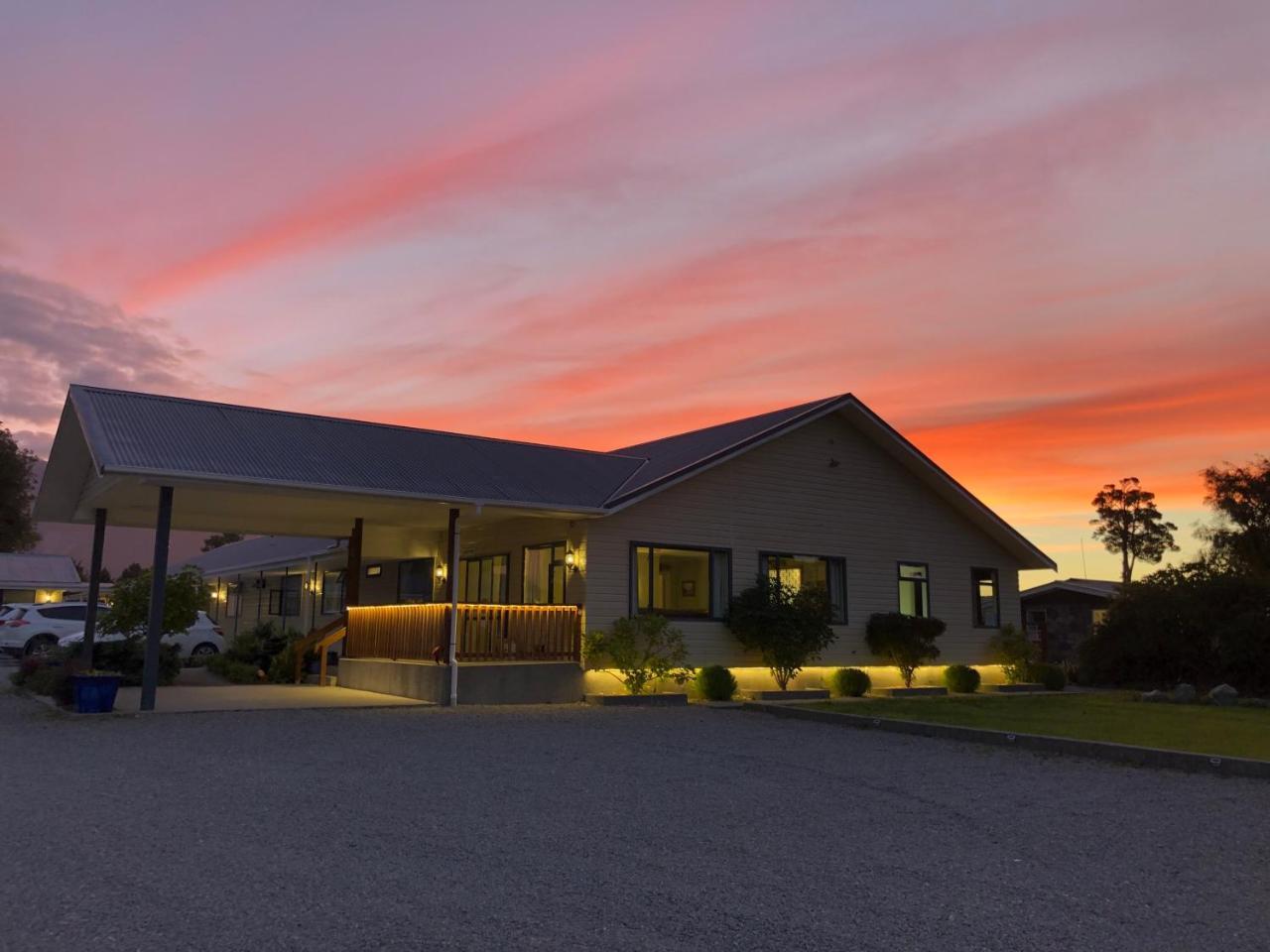 High Peaks Hotel Fox Glacier Exterior foto